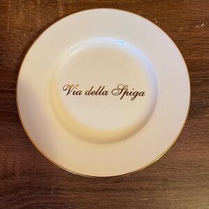White and Gold Elegant Dinnerware Plate
